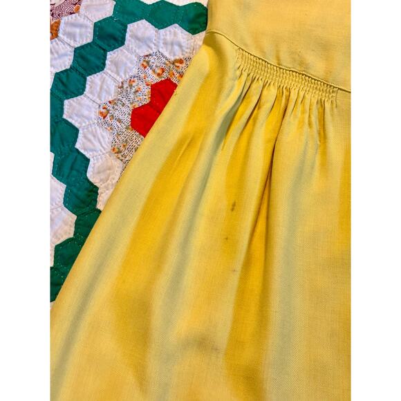 Vintage 1940s Vest & Skirt Set Butter Yellow Cotton Wounded Bird AS IS - Picture 8 of 16